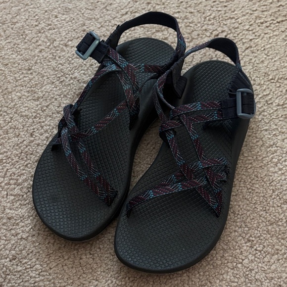 Chaco Black and Multicolor Strappy Sandals size W 9 - Picture 1 of 7